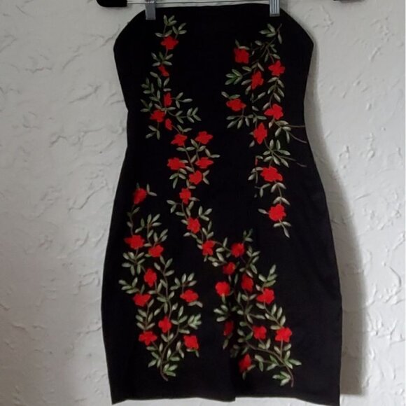 Guess black strapless dress with red flowers - Picture 5 of 6